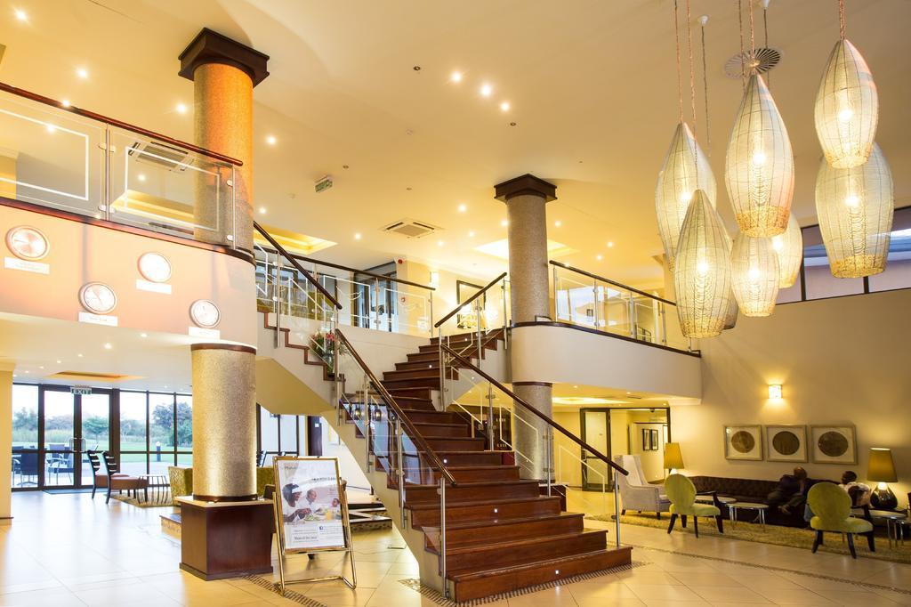 Phakalane Golf Estate Hotel Resort Габороне Екстер'єр фото